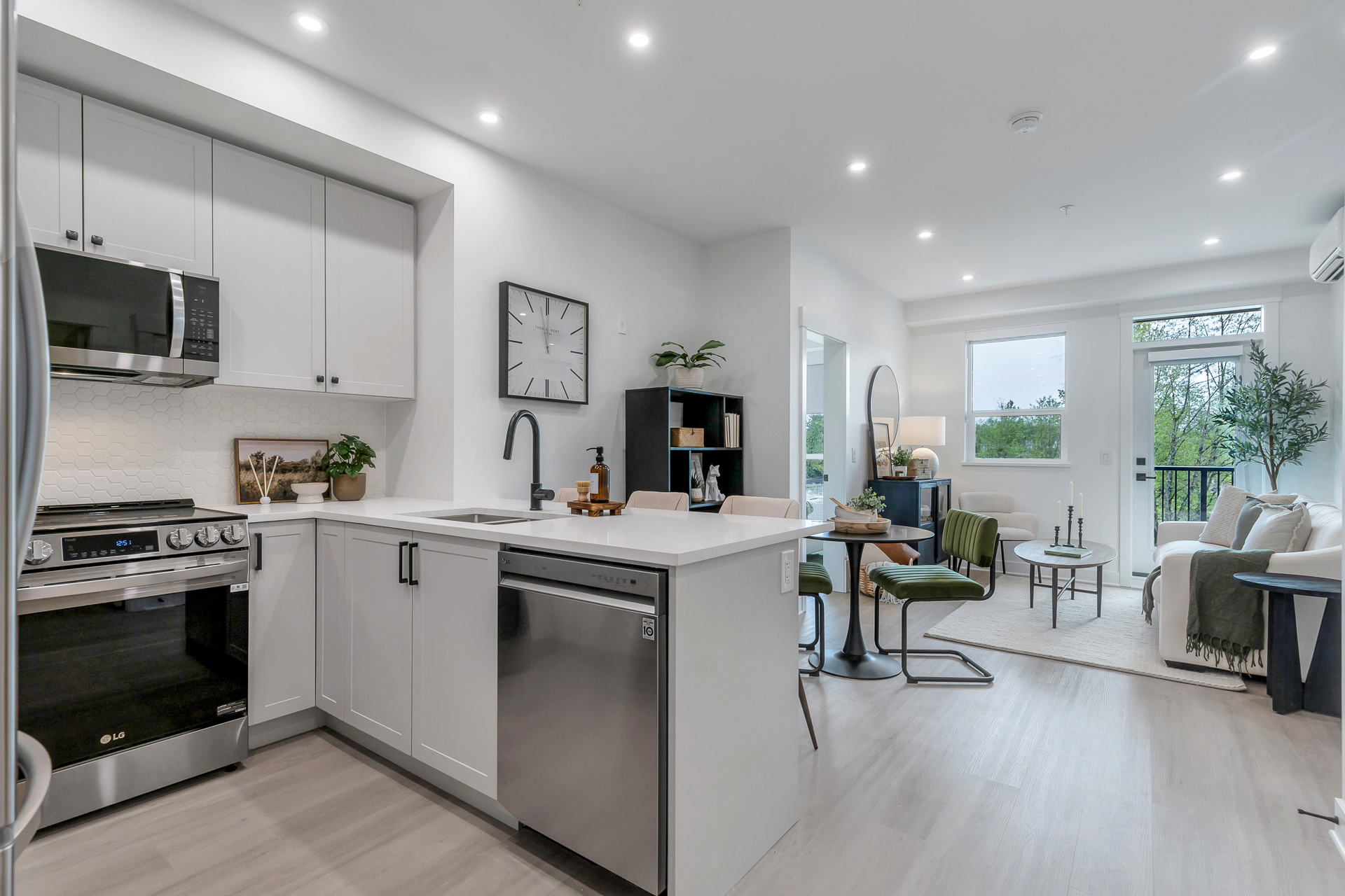 20144 86 Avenue - 601